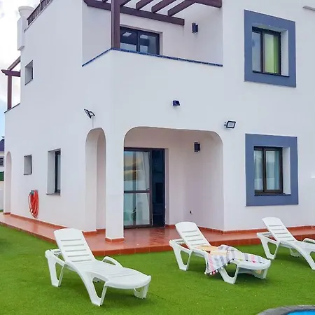 Private Pool & Solarium Big Bungalow In